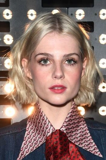 Lucy Boynton corte bob Lucy Boynton corte bob